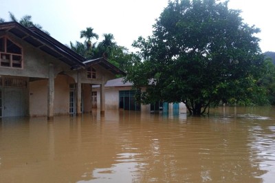 Ratusan Unit Rumah di Pesisir Selatan Terendam Banjir